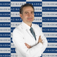 Ortopedi ve Travmatoloji Uzmanı Doç. Dr. Seyit Ali Gümüştaş